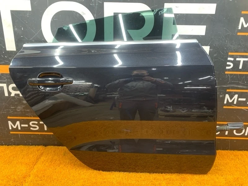 Дверь Audi A5 2013 8T8833052D 8T CDNC, задняя правая