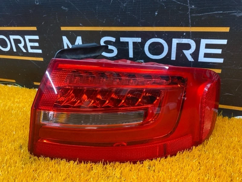 Фонарь задний Audi A4 2013 8K5945096AC B8/8K CDNC, правый