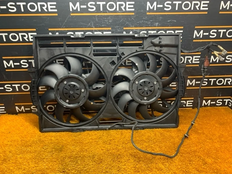 Вентилятор радиатора Audi A8 2010 4H0121207 4H/D4 CDRA