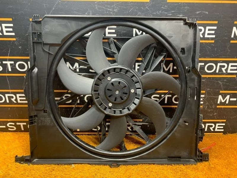 Вентилятор радиатора Bmw 5-Series 2010 17427589031 F10 N52B25A