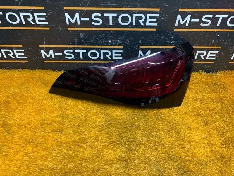 Фонарь задний Audi Q5 2015 8R0945094C 8R CNCD, правый