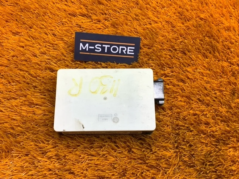 Датчик слепых зон (радарный датчик) Mercedes-Benz E-Class 2013 A0009050110 W212 276.952, задний