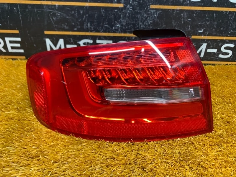 Фонарь задний Audi A4 2013 8K5945095AC B8/8K CDNC, левый