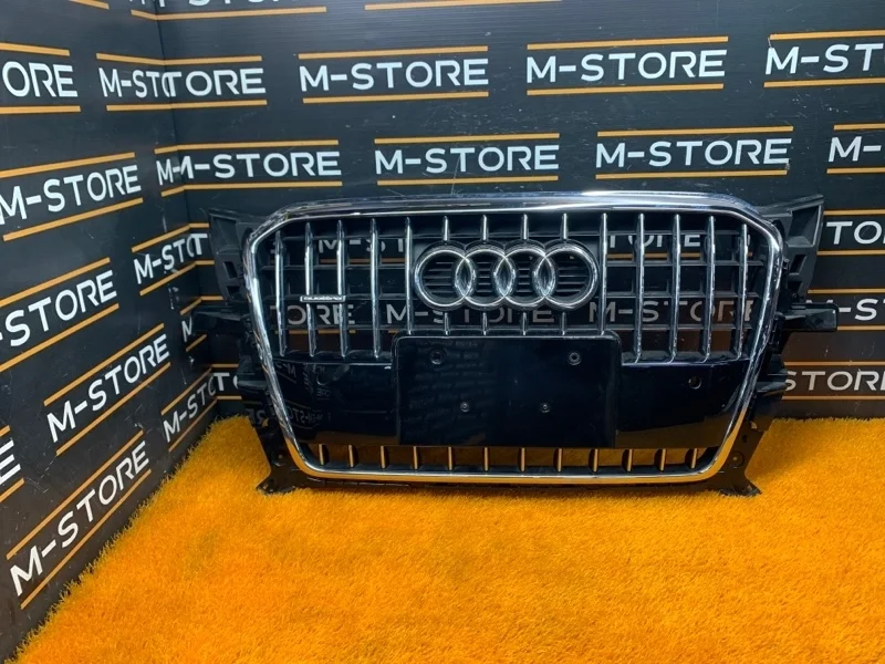 Решетка радиатора Audi Q5 2015 8R0853651AL 8R CNCD