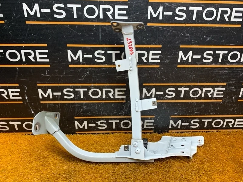 Крепление крыла Audi A8 2013 4H0821135E 4H/D4 CEUA, переднее левое