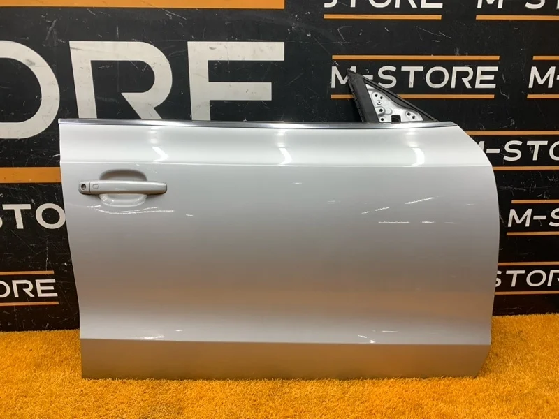 Дверь Audi A5 2010 8T8831052C 8T CDNC, передняя правая