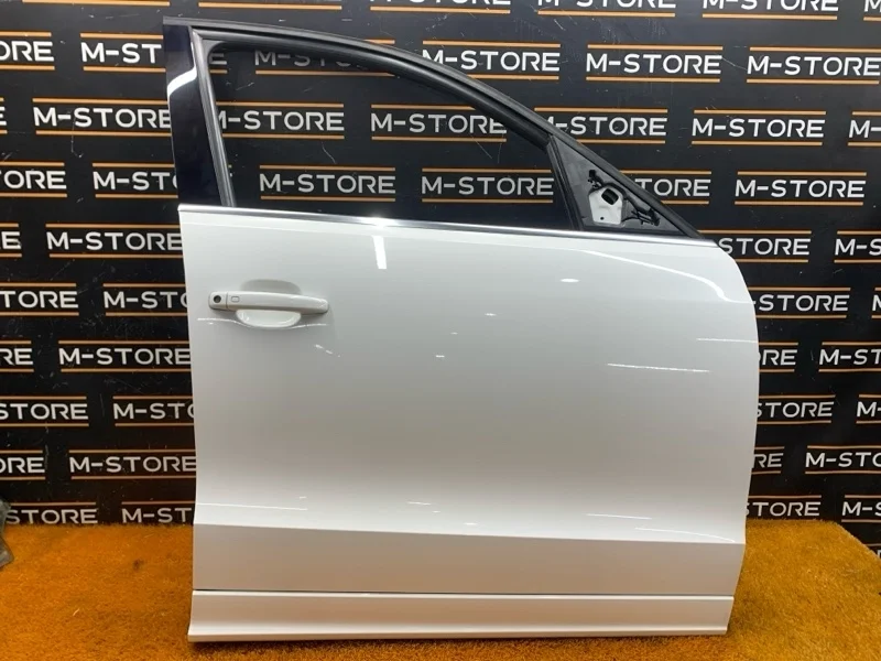 Дверь Audi Q5 2010 8R0831052E 8R CDNC, передняя правая