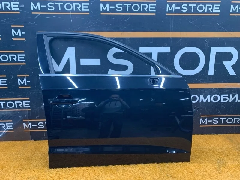 Дверь Audi A3 2013 8V4831052B 8V CXSA, передняя правая