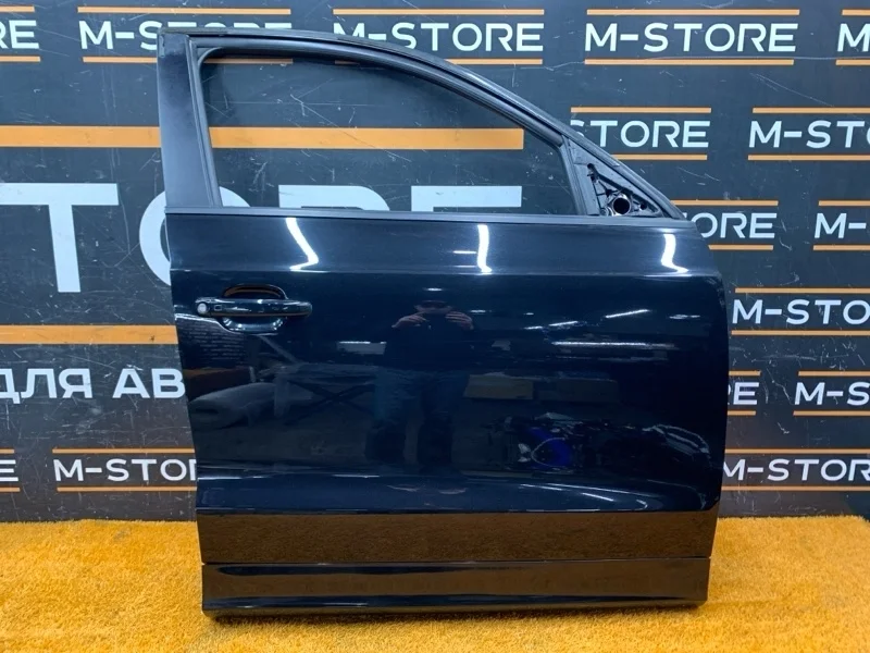 Дверь Audi Q3 2012 8U0831052B 8U CPSA, передняя правая