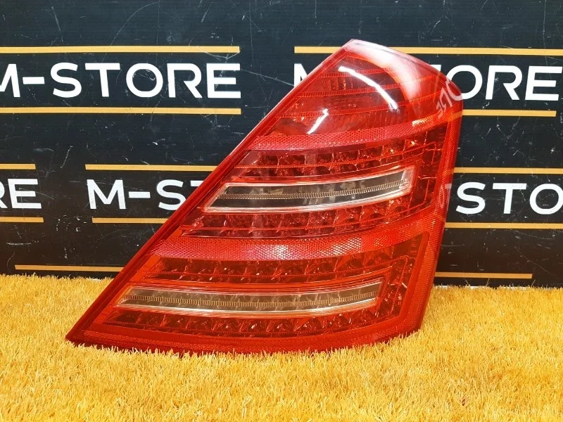 Фонарь задний Mercedes-Benz S-Class 2005 A2218201464 W221 272.965, правый