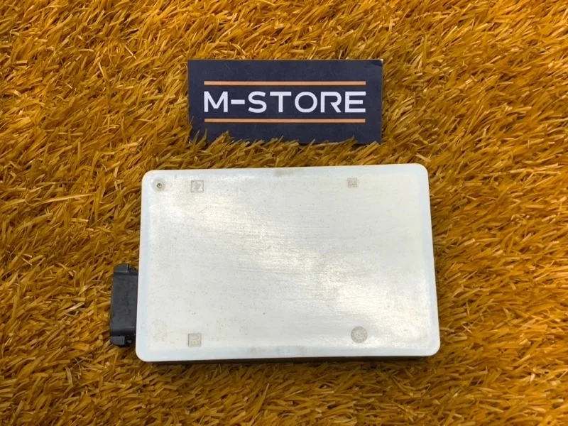 Датчик слепых зон (радарный датчик) Mercedes-Benz C-Class 2014 A0009058702 W205 274.920, передний