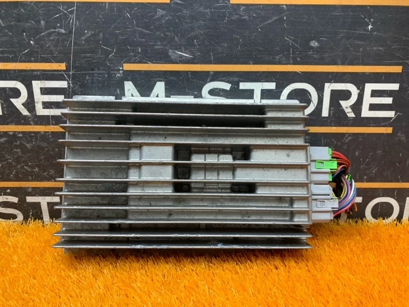 Усилитель звука Volkswagen Passat 2011 3C8035456C B7 CAXA