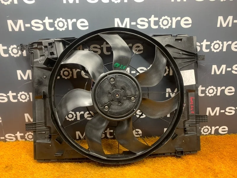 Вентилятор радиатора Mercedes-Benz E-Class 2016 A0999061100 W213 274.920