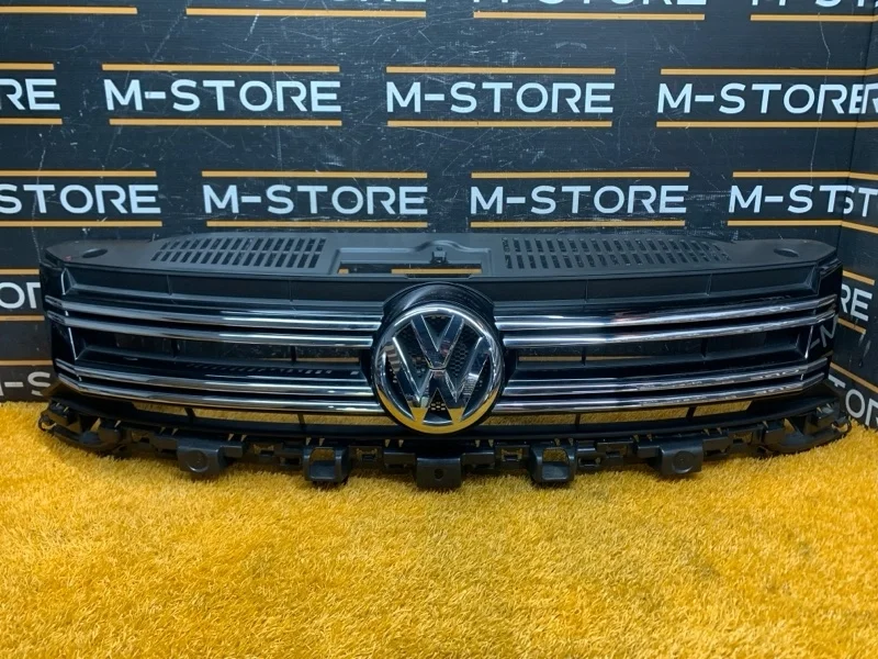 Решетка радиатора Volkswagen Tiguan 2014 5N0853653E 5N CTHD