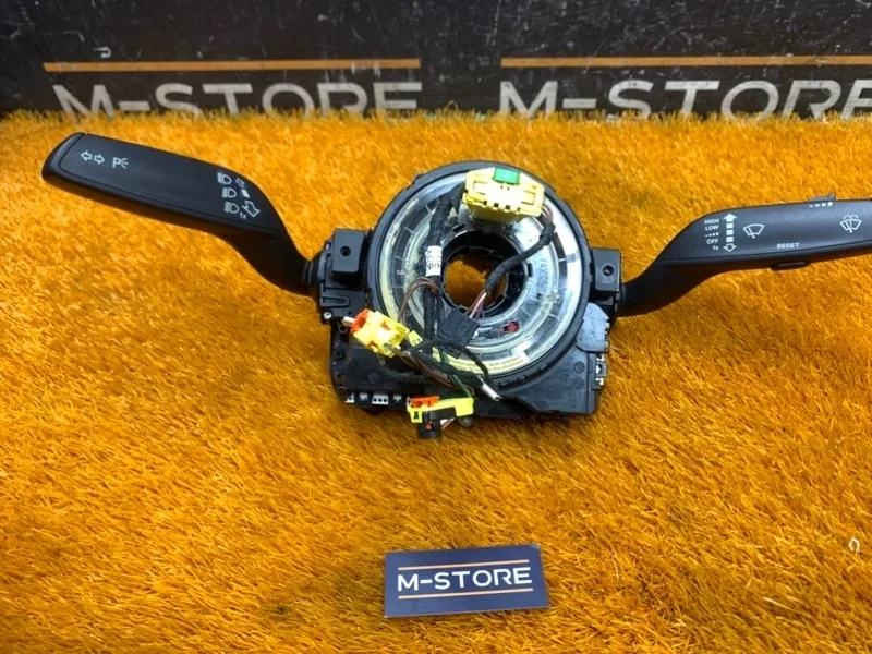 Блок подрулевых переключателей Audi A4 2013 8K0953568Q B8/8K CDNB