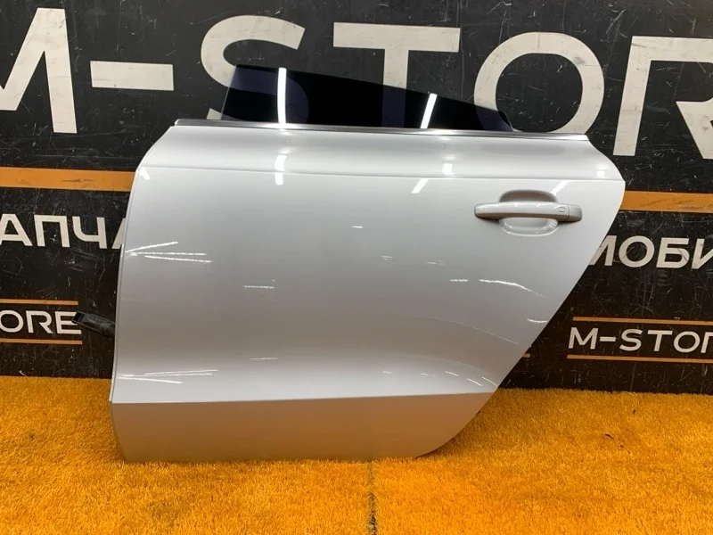 Дверь Audi A5 2010 8T8833051D 8T CDN, задняя левая