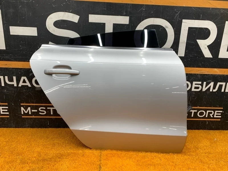 Дверь Audi A5 2010 8T8833052D 8T CDN, задняя правая