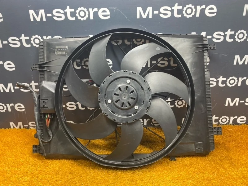 Вентилятор радиатора Mercedes-Benz E-Class A2045000193 W211 272.943