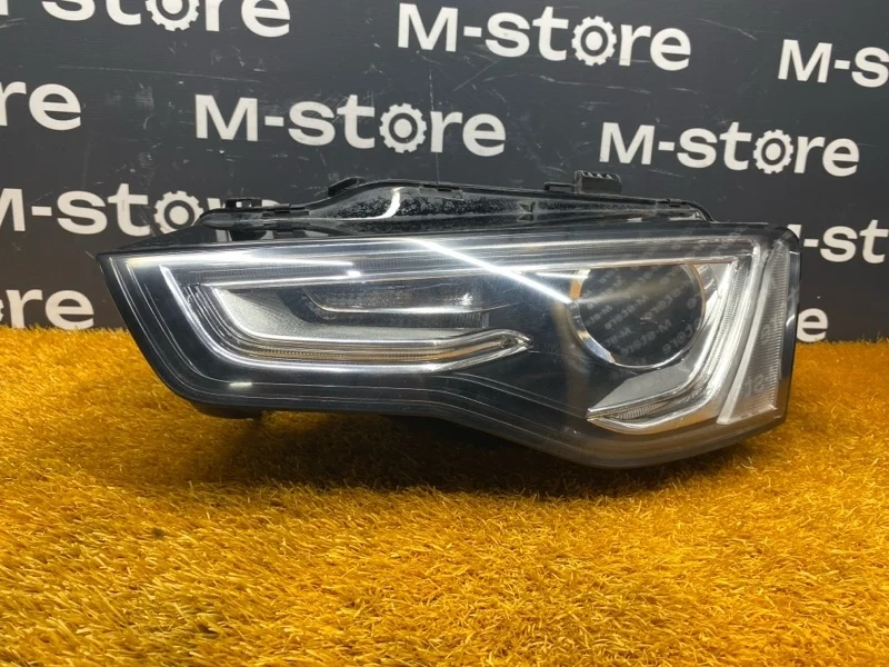 Фара Audi A5 8T0941043D 8T, левая