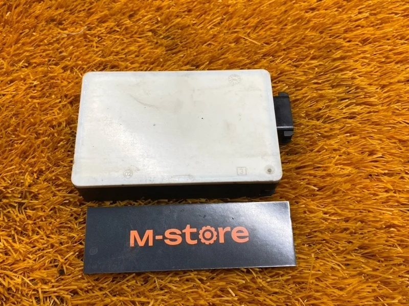 Датчик слепых зон (радарный датчик) Mercedes-Benz E-Class 2013 A0009058702 W212 274.920, задний