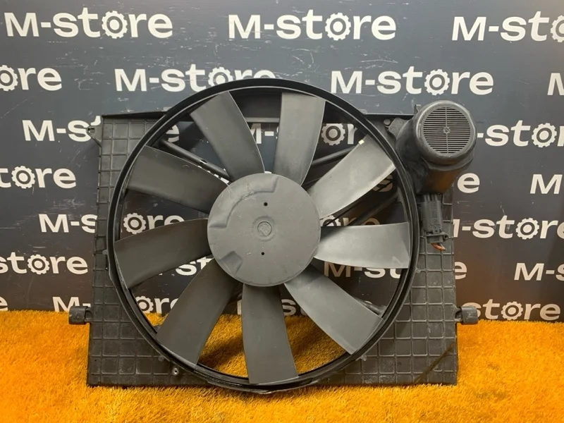 Вентилятор радиатора Mercedes-Benz S-Class 1998 A2205000093 W220 112.944
