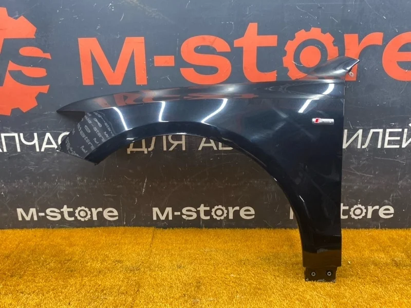 Крыло Audi Q5 2011 8R0821105 8R CDN, переднее левое