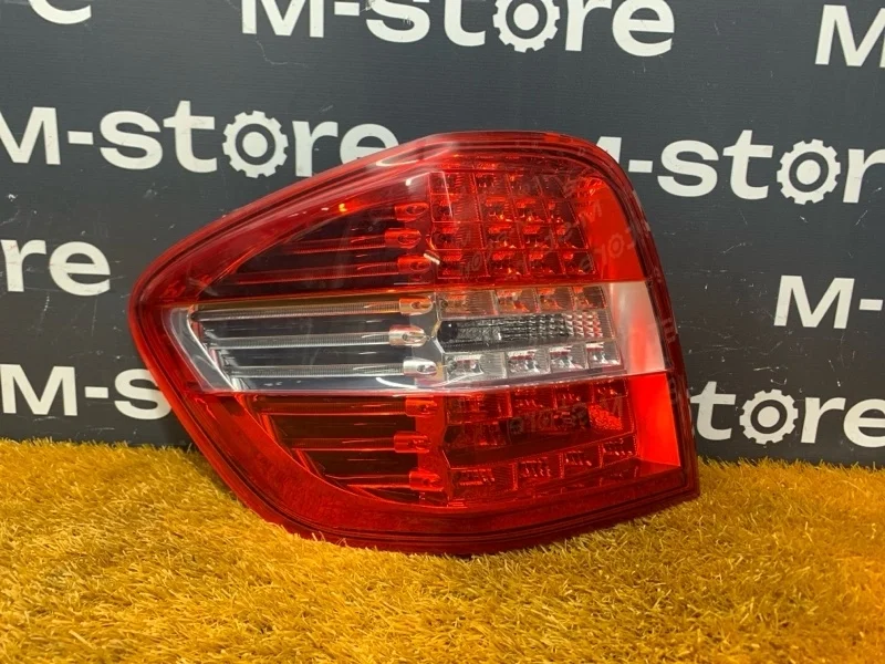 Фонарь задний Mercedes-Benz M-Class 2011 A1649064600 W164 272.967, левый