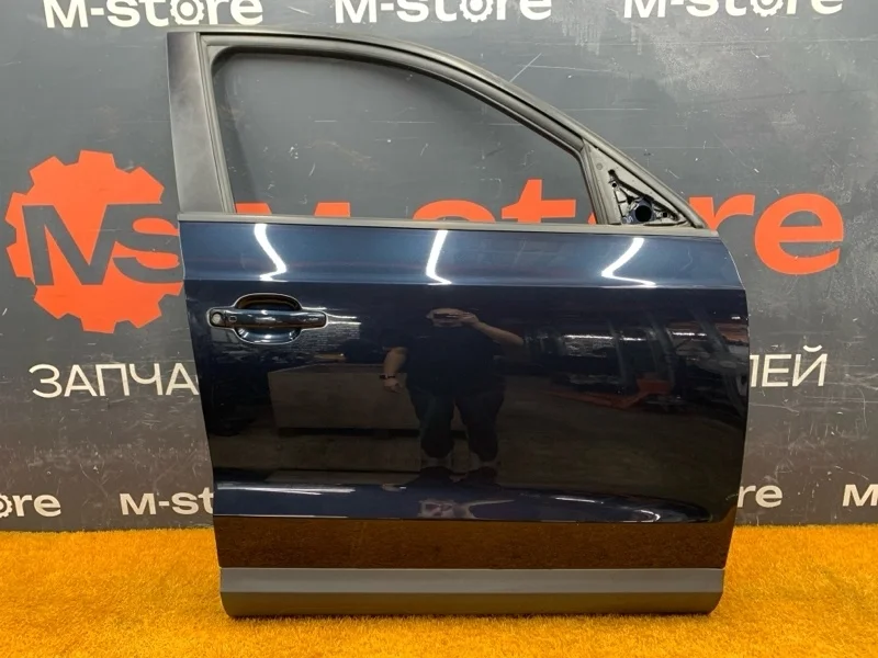 Дверь Audi Q3 2013 8U0831052B 8U CCZ, передняя правая