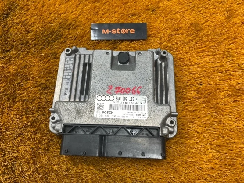 Блок управления двс Audi Q3 2013 8U0907115K 8U CCZ