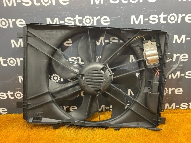 Вентилятор радиатора Mercedes-Benz C-Class 2008 A2045000193 W204 271.950