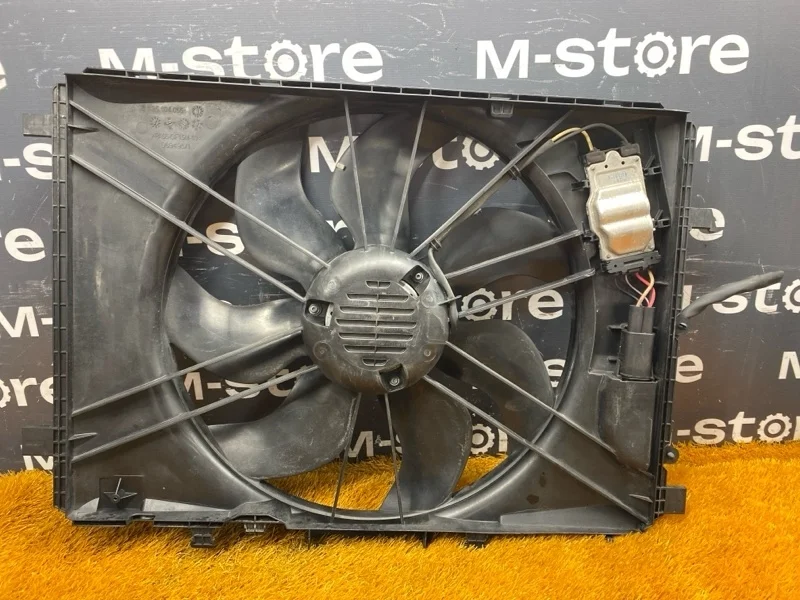 Вентилятор радиатора Mercedes-Benz Glk-Class 2010 A2045000193 X204 272.948