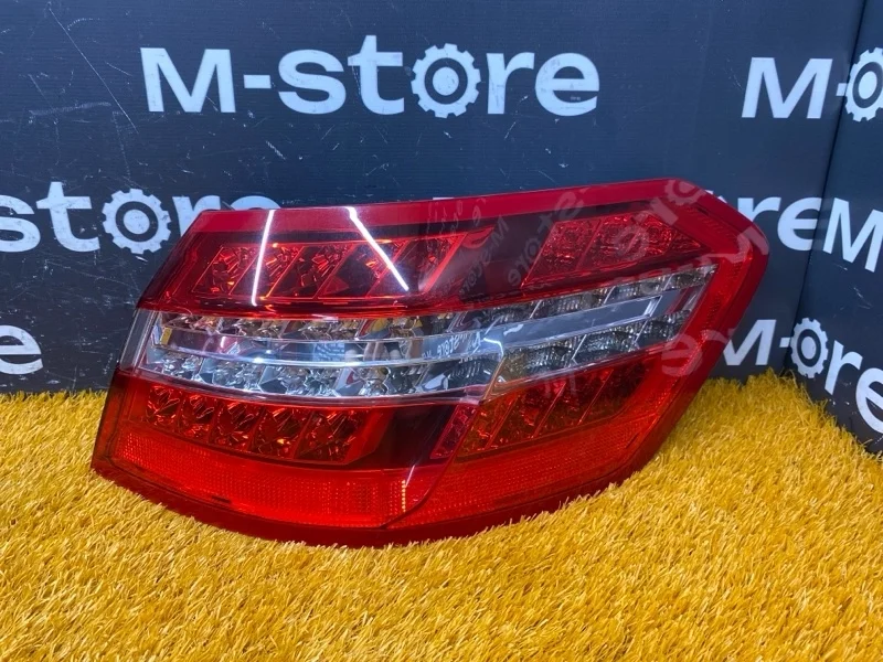 Фонарь задний Mercedes-Benz E-Class 2010 A2129066901 W212 642.850, правый
