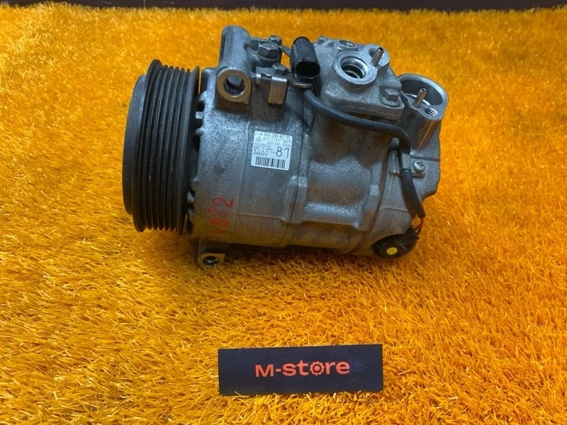 Компрессор кондиционера Mercedes-Benz E-Class 2008 A0012308111 W211 272.943