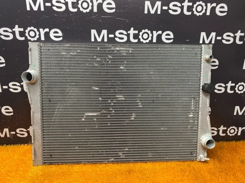 Радиатор ДВС Bmw X6 2013 17117533472 E71 N55B30A