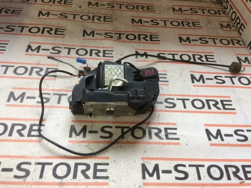 Замок двери Mercedes-Benz Cls-Class 2005 A2197300235 W219 113.967, задний правый