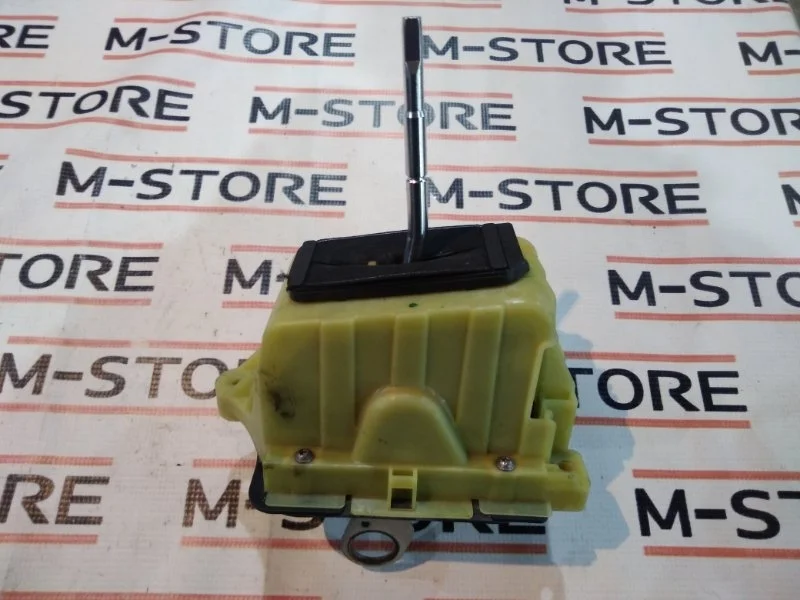 Селектор акпп Mercedes-Benz C-Class 2007 A2042675824 W204 271.950