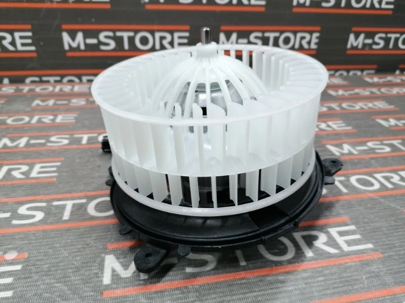 Мотор печки Mercedes-Benz S-Class A2208203142 W220