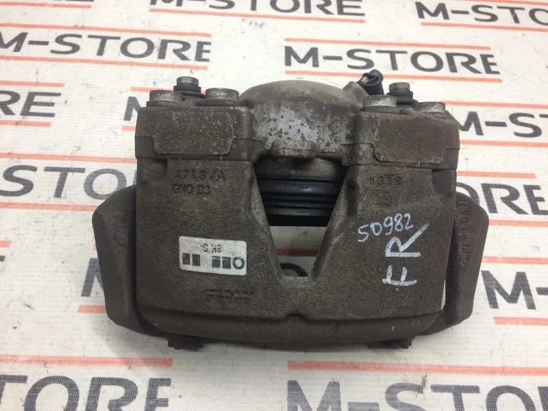 Суппорт Audi A5 2010 8K0615124B 8T CDNC, передний правый