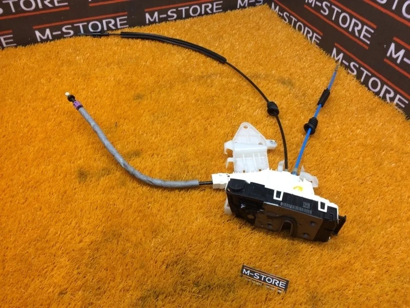 Замок двери Mercedes-Benz E-Class 2009 A2047301735 W212 273.971, задний левый