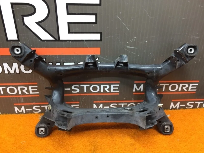 Балка поперечная (подрамник) Bmw 1-Series 2011 33316792505 F20 N13B16A, задняя