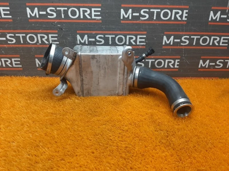 Интеркулер Bmw 7-Series 2011 17517575404 F01 N63B44, правый