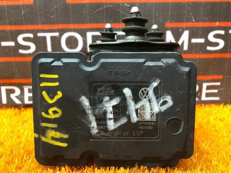 Блок ABS Volkswagen Touareg 2007 7L0907379K 7L BHK