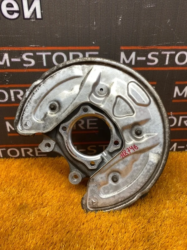 Кулак поворотный Mercedes-Benz C-Class 2014 A2053500241 W205 274.920, задний правый