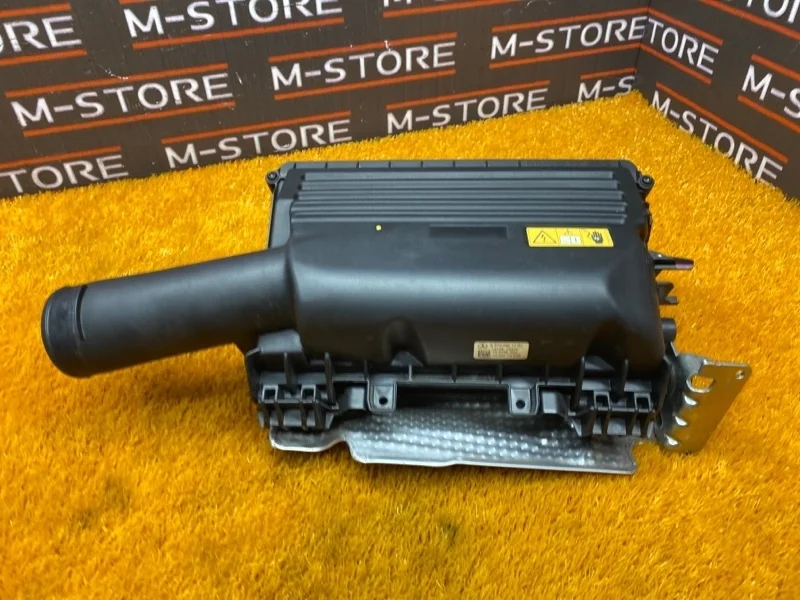 Корпус воздушного фильтра Mercedes-Benz C-Class 2014 A2740901701 W205 274.920