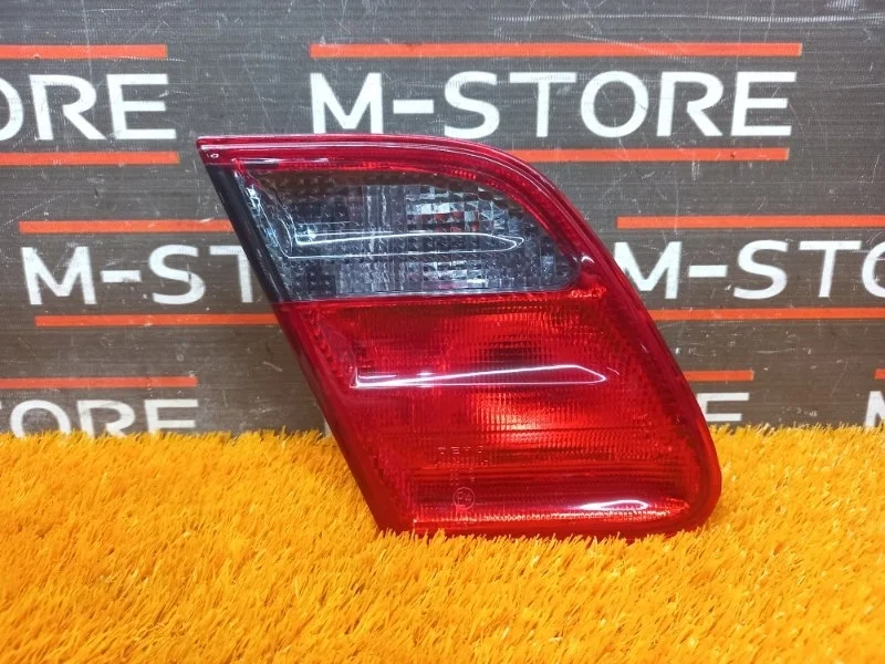 Фонарь крышки багажника Mercedes-Benz E-Class A2108208564 W210, левый