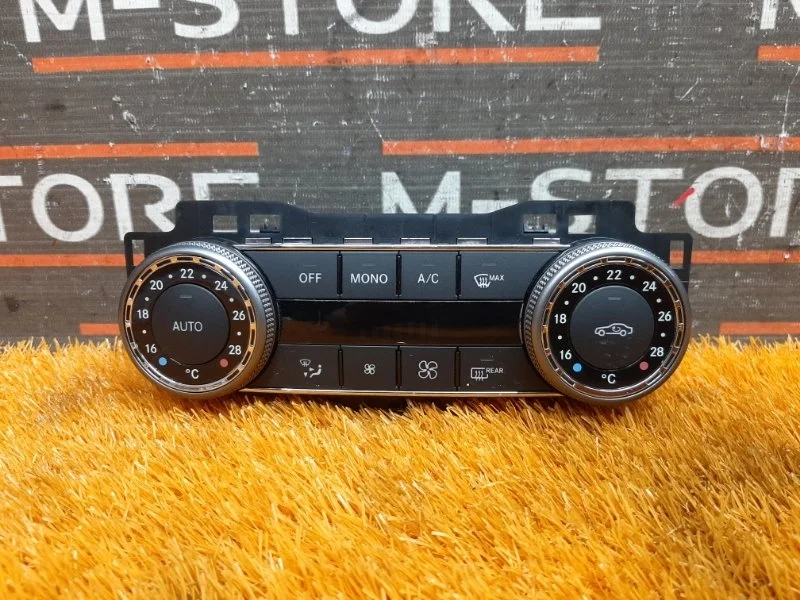 Блок управления климат-контролем Mercedes-Benz C-Class 2007 A2048309885 W204 272.921