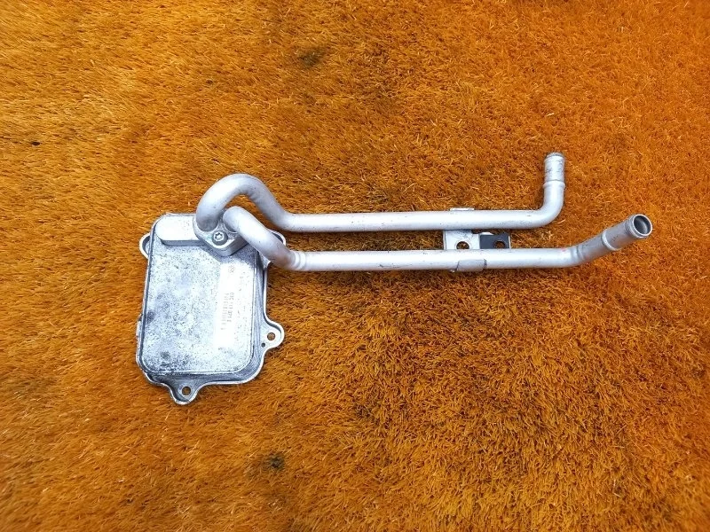 Теплообменник Volkswagen Golf 2008 03C117021E 1K BLG