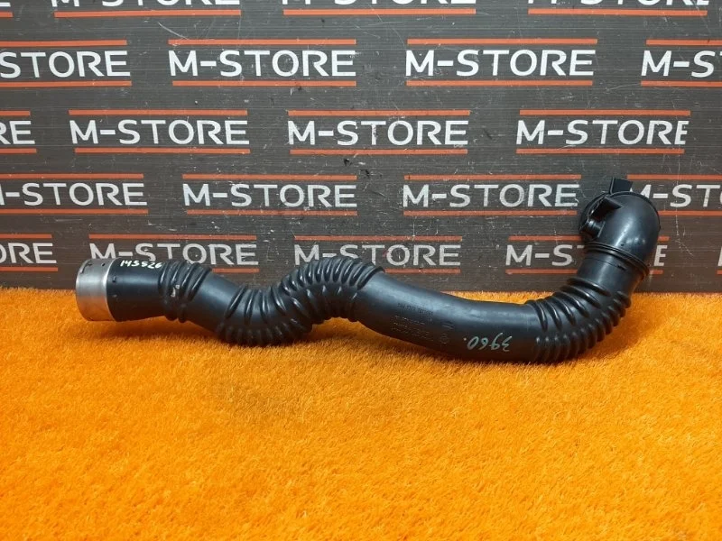 Патрубок воздухозаборника Bmw 5-Series 2011 13717612091 F10 N20B20B