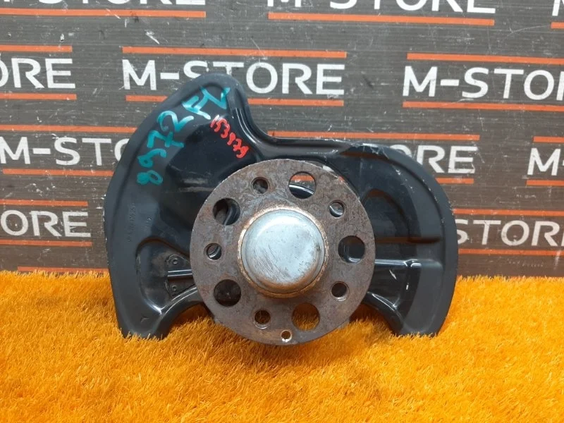 Ступица Mercedes-Benz C-Class 2012 A2043320101 C204 271.820, передняя левая