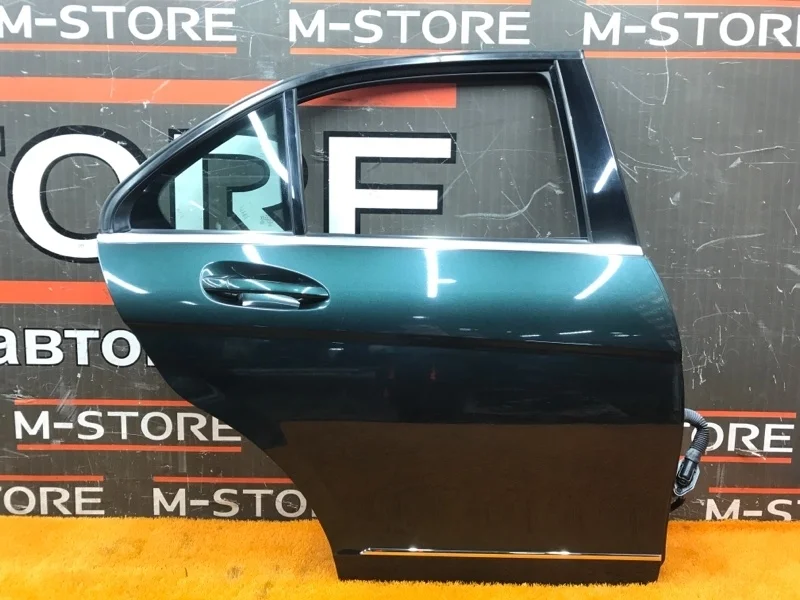 Дверь Mercedes-Benz C-Class 2007 A2047302200 W204 271.950, задняя правая
